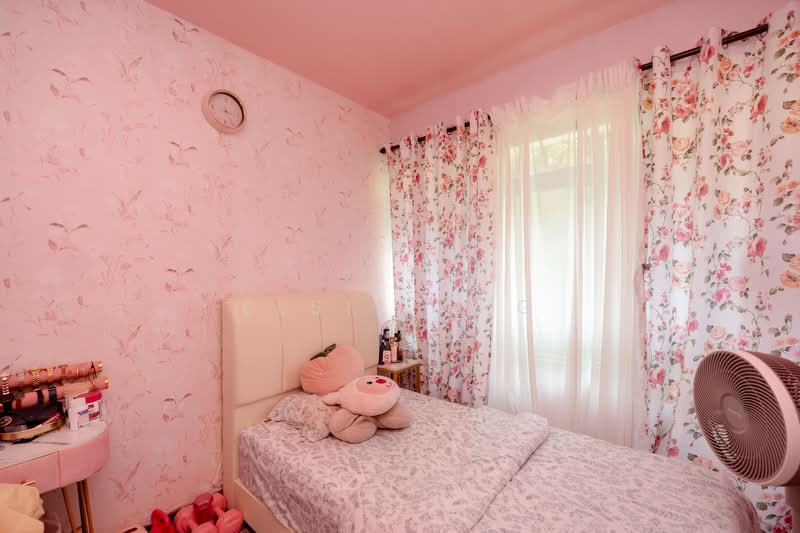 127D Kim Tian Road, 127D Kim Tian Road, 3 Bedrooms, 947 sqft, HDB Flat For Sale, by Elsie Ang, 500130461 - Bedroom - PropertyGuru.com.sg