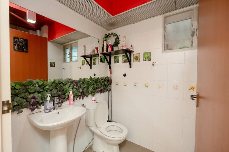 127D Kim Tian Road, 127D Kim Tian Road, 3 Bedrooms, 947 sqft, HDB Flat For Sale, by Elsie Ang, 500130461 - Bathroom - PropertyGuru.com.sg