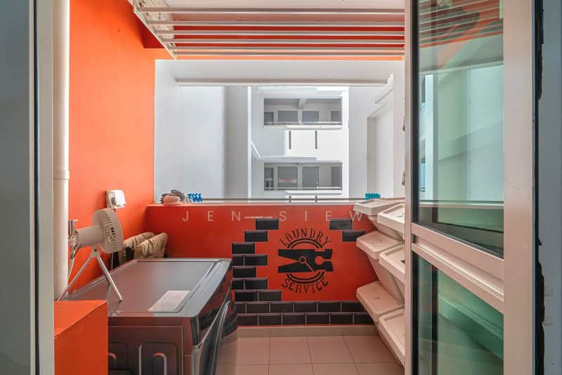 662A Edgedale Plains, 662A Edgedale Plains, 3 Bedrooms, 990 sqft, HDB Flat For Sale, by Jen Siew, 500130467 - Balcony - PropertyGuru.com.sg