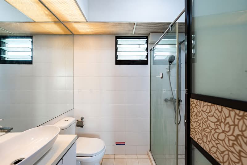 336C Yishun Street 31, 336C Yishun Street 31, 3 Bedrooms, 1,001 sqft, HDB Flat For Sale, by ADNIX LIU, 500130469 - Bathroom - PropertyGuru.com.sg
