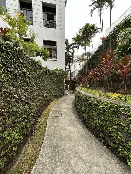 Banyan Condo, 7 Chwee Chian Road, 2 Bedrooms, 1,119 sqft, Condominium For Rent, by Angela Tan 陈洁丽, 500130481 - Exterior - PropertyGuru.com.sg