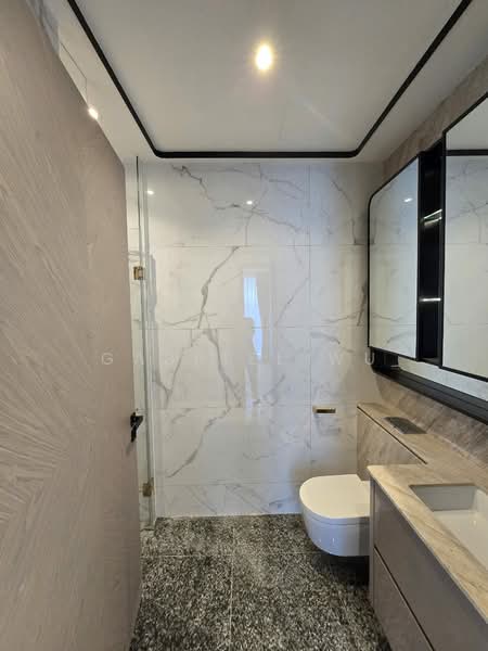 Perfect Ten, 323 Bukit Timah Road, 3 Bedrooms, 1,281 sqft, Condominium For Rent, by Gabriel Wu, 500130486 - Bathroom - PropertyGuru.com.sg