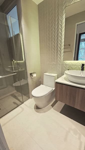 Palm Oasis, 51 Lorong H Telok Kurau, 2 Bedrooms, 743 sqft, Apartment For Sale, by Lissa Teo, 500130498 - Bathroom - PropertyGuru.com.sg
