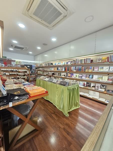 Bras Basah Complex, 231 Bain Street, 646 sqft, Other Retail For Sale, by Shawn Yee, 500130503 - Interior - CommercialGuru.com.sg