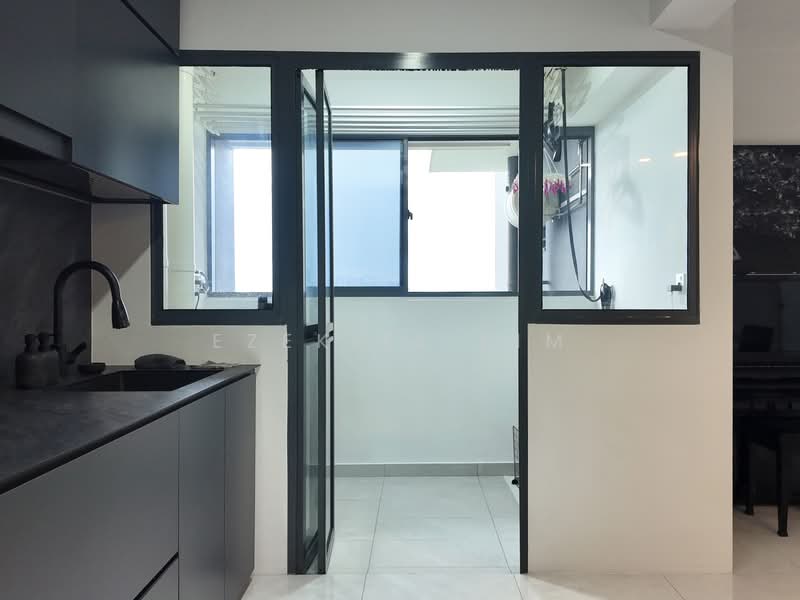 96 Dawson Road, 96 Dawson Road, 3 Bedrooms, 1,162 sqft, HDB Flat For Sale, by Ezekiel Sim, 500130510 - Kitchen & Service Balcony - PropertyGuru.com.sg