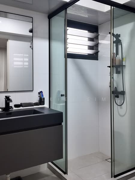 96 Dawson Road, 96 Dawson Road, 3 Bedrooms, 1,162 sqft, HDB Flat For Sale, by Ezekiel Sim, 500130510 - Common Bathroom - PropertyGuru.com.sg