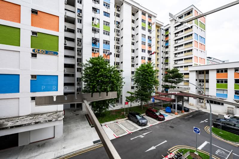 639 Yishun Street 61, 639 Yishun Street 61, 3 Bedrooms, 904 sqft, HDB Flat For Sale, by ADNIX LIU, 500130511 - Exterior - PropertyGuru.com.sg