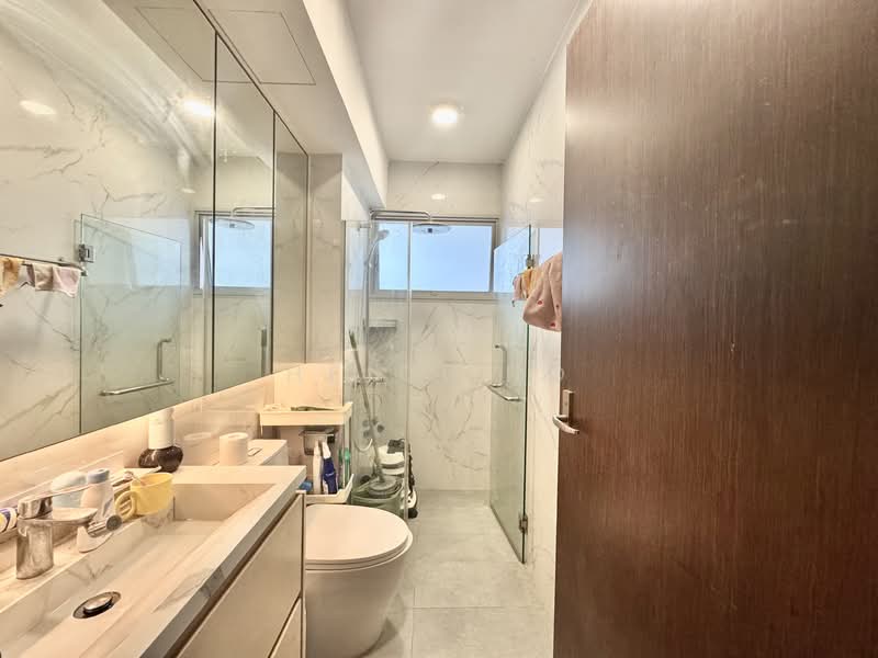 273B Bishan Street 24, 273B Bishan Street 24, 3 Bedrooms, 1,292 sqft, HDB Flat For Sale, by Heidi Ho, 500130513 - Common Bathroom - PropertyGuru.com.sg