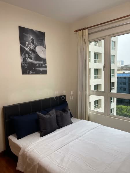 Burlington Square, 175B Bencoolen Street, Room Rental, 100 sqft, Apartment For Rent, by Catherine Koh, 500130528 - Bedroom 2 1004 - PropertyGuru.com.sg