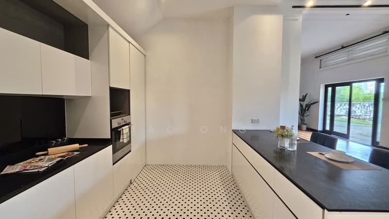 Colonnial Style GCB at Caldecott Hill Estate, Olive Road, 6 Bedrooms, 9,000 sqft, Good Class Bungalow For Rent, by Jac Ong, 500130542 - Kitchen - PropertyGuru.com.sg