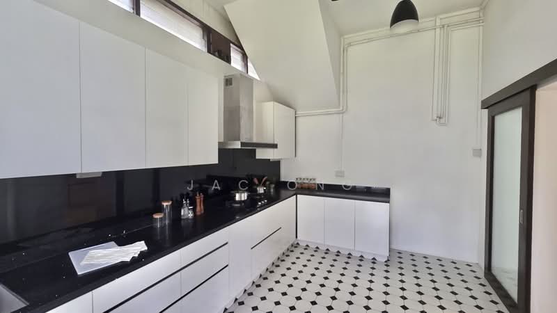 Colonnial Style GCB at Caldecott Hill Estate, Olive Road, 6 Bedrooms, 9,000 sqft, Good Class Bungalow For Rent, by Jac Ong, 500130542 - Kitchen - PropertyGuru.com.sg