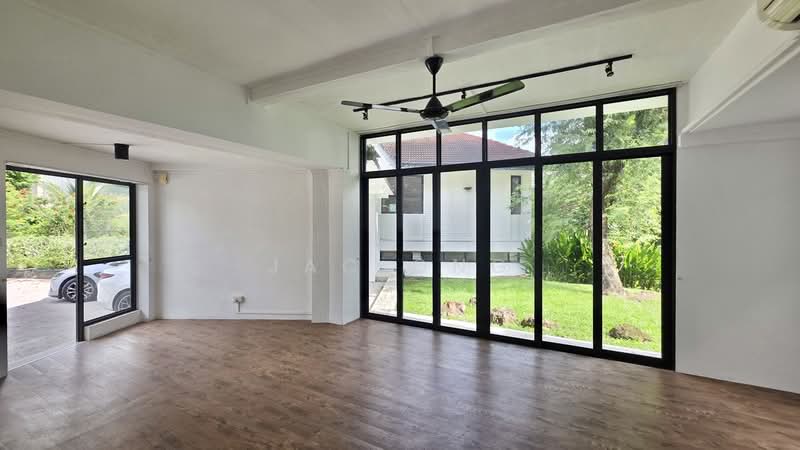 Colonnial Style GCB at Caldecott Hill Estate, Olive Road, 6 Bedrooms, 9,000 sqft, Good Class Bungalow For Rent, by Jac Ong, 500130542 - Living Room - PropertyGuru.com.sg