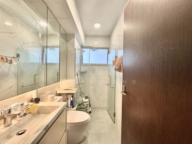 273B Bishan Street 24, 273B Bishan Street 24, 3 Bedrooms, 1,292 sqft, HDB Flat For Sale, by Ng Zi Liang, 500130552 - Bathroom - PropertyGuru.com.sg