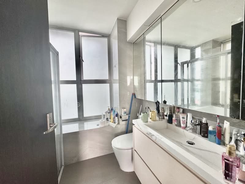 273B Bishan Street 24, 273B Bishan Street 24, 3 Bedrooms, 1,292 sqft, HDB Flat For Sale, by Ng Zi Liang, 500130552 - Bathroom - PropertyGuru.com.sg