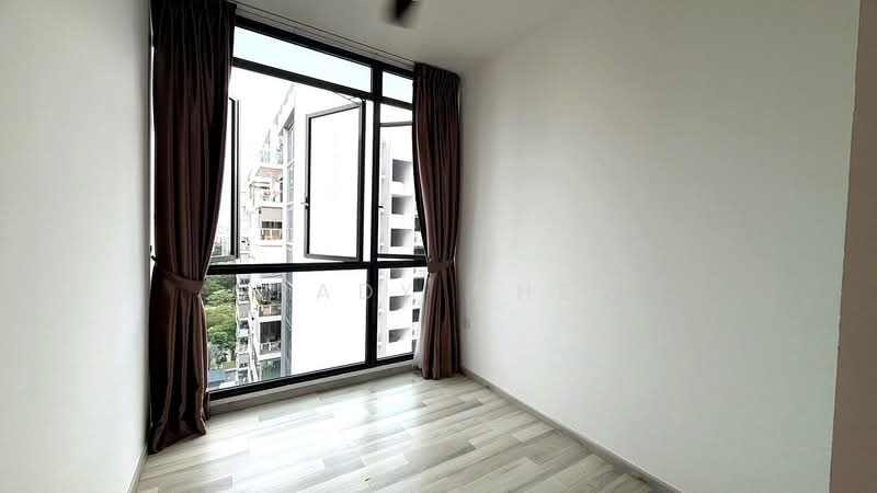 La Fiesta, 52 Sengkang Square, 3 Bedrooms, 893 sqft, Condominium For Sale, by Grady Chew, 500130561 - View - PropertyGuru.com.sg