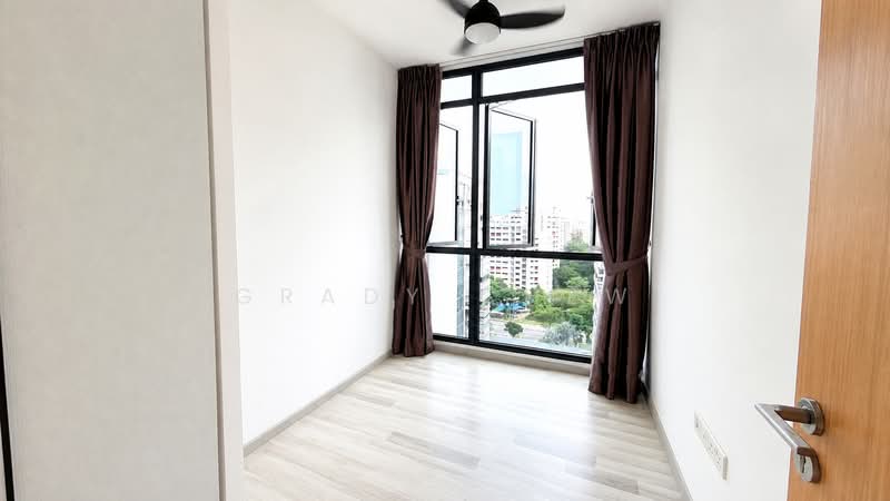 La Fiesta, 52 Sengkang Square, 3 Bedrooms, 893 sqft, Condominium For Sale, by Grady Chew, 500130561 - Bedroom - PropertyGuru.com.sg