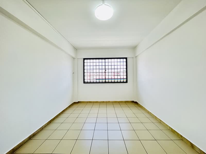 662 Yishun Avenue 4, 662 Yishun Avenue 4, 3 Bedrooms, 1,119 sqft, HDB Flat For Sale, by Alice Ng 黄素芳, 500130567 - Common room 1 - PropertyGuru.com.sg