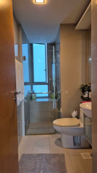 Casa Merah, 50 Tanah Merah Kechil Avenue, 3 Bedrooms, 1,346 sqft, Condominium For Sale, by Lina Ng, 500130593 - Bathroom - PropertyGuru.com.sg