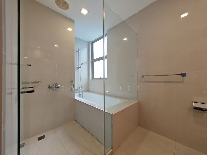 Nassim Regency, 37 Nassim Road, 3 Bedrooms, 2,024 sqft, Apartment For Rent, by Eddy Chee, 500130599 - Bathroom - PropertyGuru.com.sg
