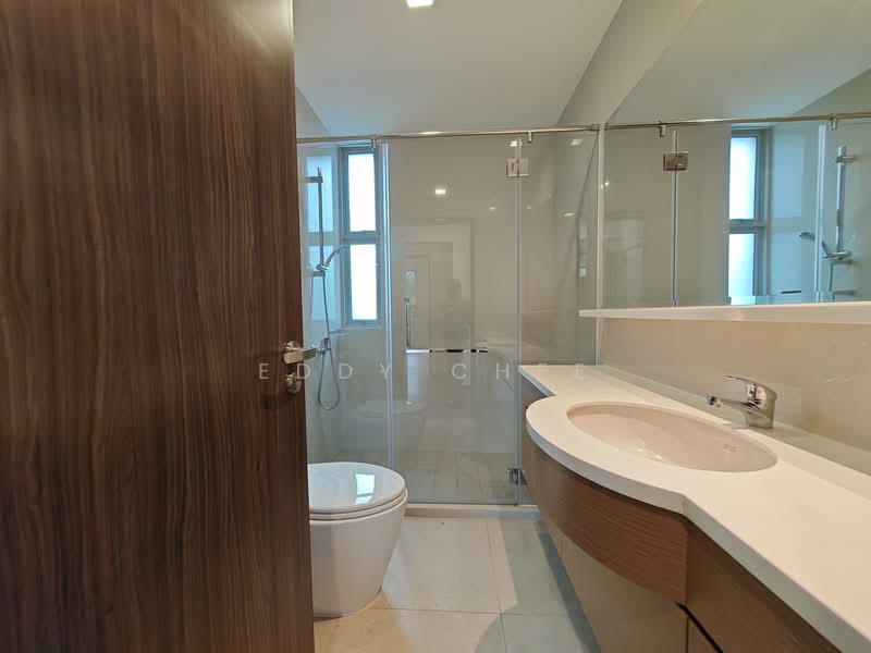 Nassim Regency, 37 Nassim Road, 3 Bedrooms, 2,024 sqft, Apartment For Rent, by Eddy Chee, 500130599 - Bathroom - PropertyGuru.com.sg