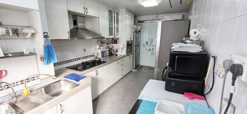 124 Yishun Street 11, 124 Yishun Street 11, 3 Bedrooms, 1,033 sqft, HDB Flat For Sale, by Louis Yong, 500130606 - Kitchen - PropertyGuru.com.sg