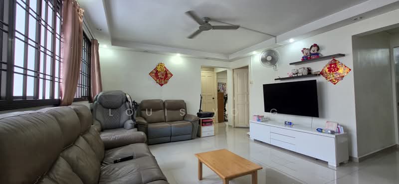 124 Yishun Street 11, 124 Yishun Street 11, 3 Bedrooms, 1,033 sqft, HDB Flat For Sale, by Louis Yong, 500130606 - Living Room - PropertyGuru.com.sg