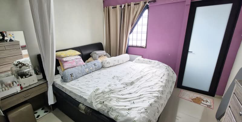 124 Yishun Street 11, 124 Yishun Street 11, 3 Bedrooms, 1,033 sqft, HDB Flat For Sale, by Louis Yong, 500130606 - Bedroom - PropertyGuru.com.sg