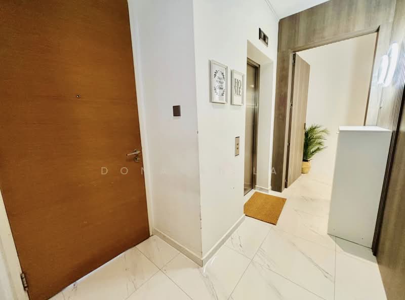 Balmoral Heights, 8 Balmoral Crescent, Room Rental, 120 sqft, Apartment For Rent, by Donavan Lai, 500130622 - Entrance - PropertyGuru.com.sg