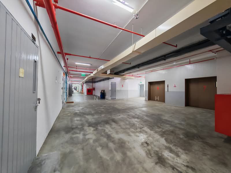 Da Jin Factory Building, 362 Upper Paya Lebar Road, 680 sqft, Office For Rent, by Irene Seah, 500130640 - Corridor - CommercialGuru.com.sg