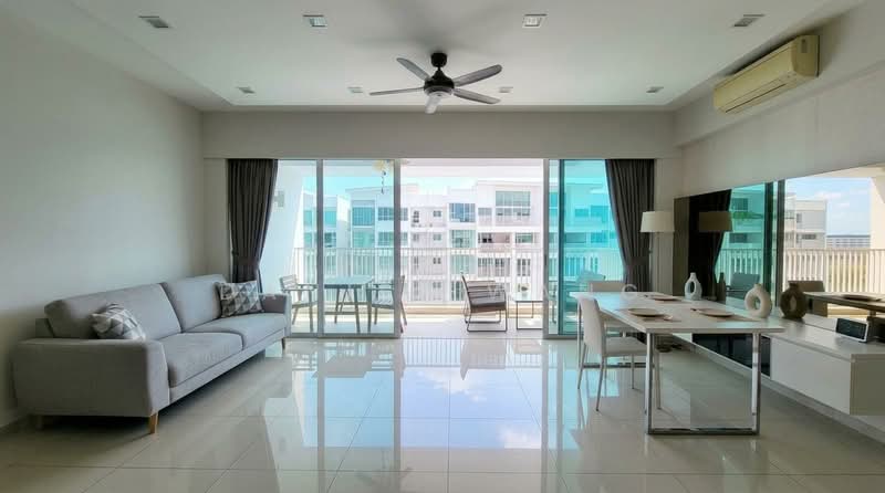 Optima @ Tanah Merah, 82 Tanah Merah Kechil Avenue, 3 Bedrooms, 1,302 sqft, Apartment For Sale, by Daniel Wang, 500130645 - Living Room - PropertyGuru.com.sg