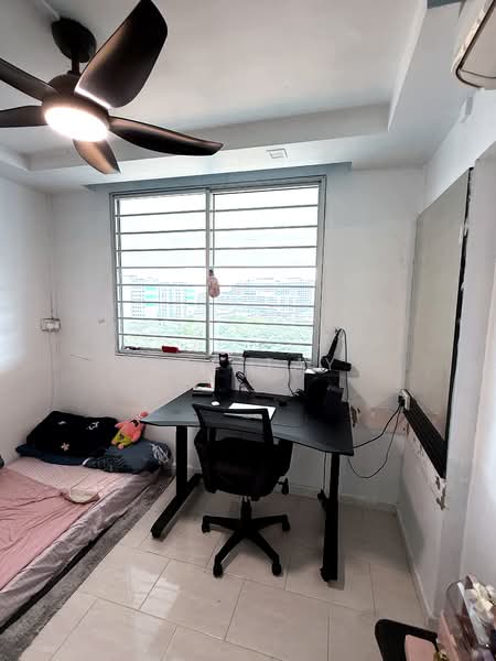 147 Serangoon North Avenue 1, 147 Serangoon North Avenue 1, 3 Bedrooms, 947 sqft, HDB Flat For Sale, by Joe Tay, 500130652 - Study - PropertyGuru.com.sg