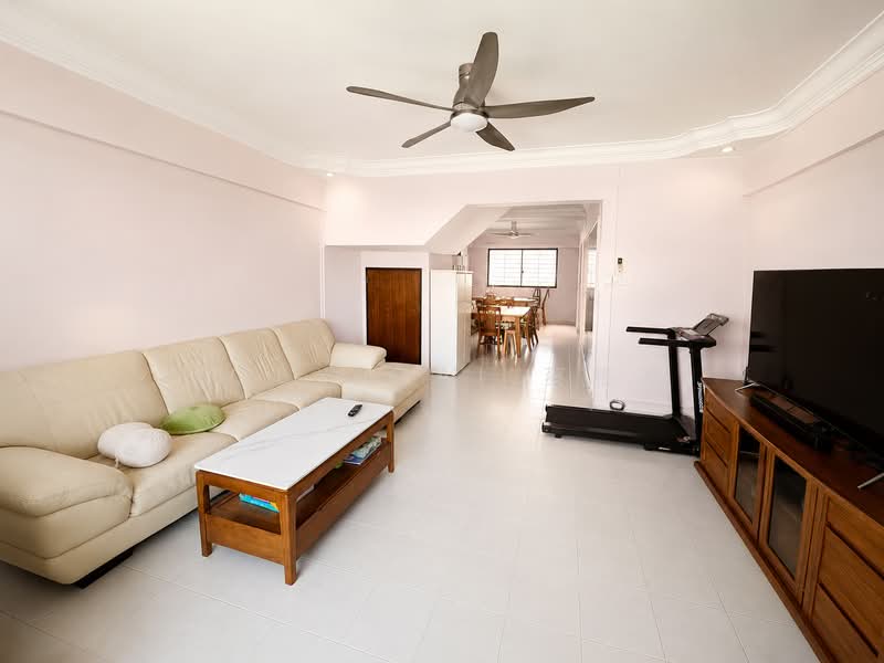 110 Mcnair Road, 110 Mcnair Road, 4 Bedrooms, 1,550 sqft, HDB Flat For Sale, by Toby Cai 蔡稚享, 500130661 - Living Room - PropertyGuru.com.sg