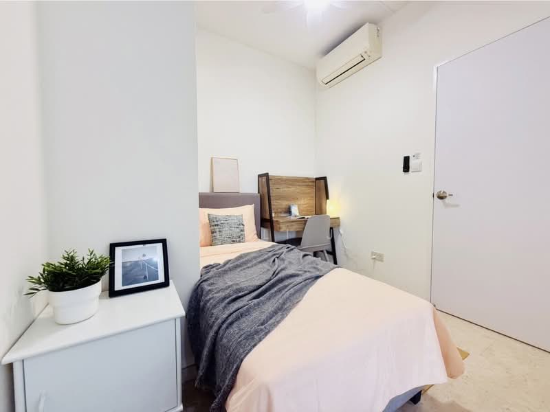 The Parc Condominium, 3 West Coast Walk, Room Rental, 120 sqft, Condominium For Rent, by Liau Li Jun, 500130671 - Bedroom - PropertyGuru.com.sg