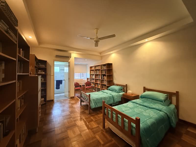 Island View, , 5 Bedrooms, 3,423 sqft, Condominium For Rent, by PJ Lee, 500130674 - Bedroom - PropertyGuru.com.sg