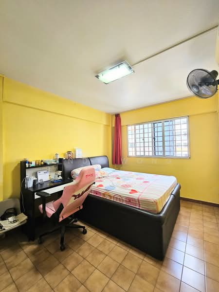 610 Yishun Street 61, 610 Yishun Street 61, 3 Bedrooms, 904 sqft, HDB Flat For Sale, by Mindy Wong, 500130691 - Bedroom - PropertyGuru.com.sg