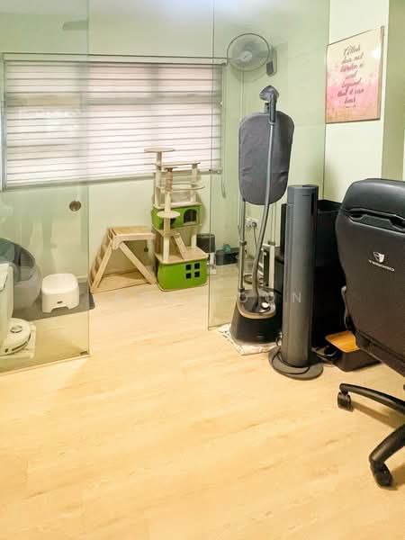 443A Bukit Batok West Avenue 8, 443A Bukit Batok West Avenue 8, 3 Bedrooms, 990 sqft, HDB Flat For Sale, by Lena Hoon, 500130705 - Study - PropertyGuru.com.sg