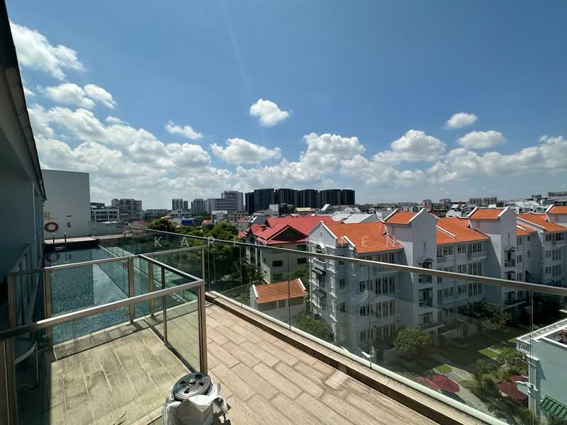 Everitt Edge, 83 Joo Chiat Place, 3 Bedrooms, 1,238 sqft, Condominium For Sale, by Karen Chen, 500130706 - Balcony - PropertyGuru.com.sg