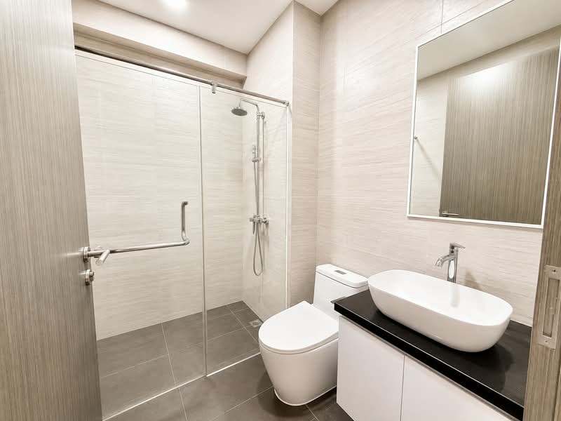 Sycamore Tree, 2 Fowlie Road, 2 Bedrooms, 484 sqft, Apartment For Sale, by Ronald Chye, 500130707 - Bathroom - PropertyGuru.com.sg
