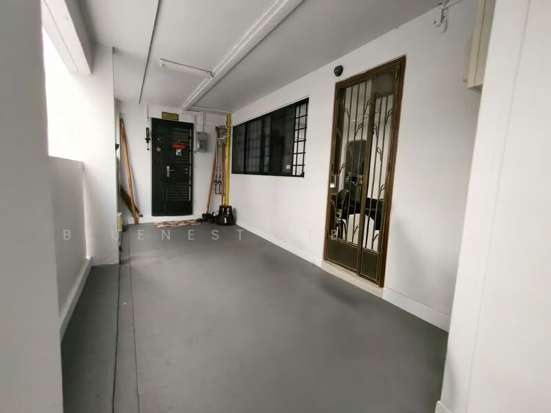 439 Yishun Avenue 11, 439 Yishun Avenue 11, 3 Bedrooms, 904 sqft, HDB Flat For Rent, by CLARENCE LIANG, 500130712 - Entrance - PropertyGuru.com.sg