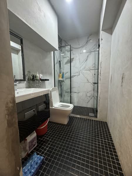 458 Choa Chu Kang Avenue 4, 458 Choa Chu Kang Avenue 4, 3 Bedrooms, 1,323 sqft, HDB Flat For Sale, by Chee Chin Chin, 500130713 - Bathroom - PropertyGuru.com.sg