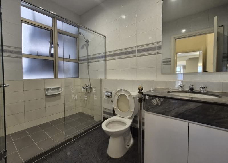 Leonie Condotel, 2 Leonie Hill Road, 4 Bedrooms, 2,722 sqft, Condominium For Rent, by Rochelle De S Meegolle, 500130720 - PropertyGuru.com.sg