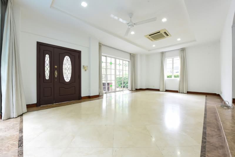 Gentle Drive Bungalow, , 5 Bedrooms, 7,382 sqft, Bungalow House For Rent, by CHEN ., 500130724 - Entrance - PropertyGuru.com.sg