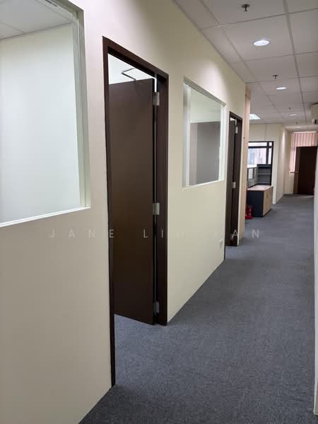Midview City, 18 Sin Ming Lane, 800 sqft, Light Industrial (B1) For Rent, by Jane Liu Yan, 500130726 - Corridor - CommercialGuru.com.sg