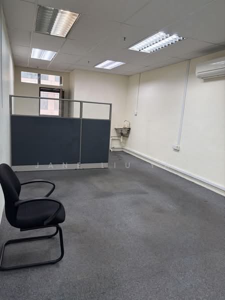 Midview City, 18 Sin Ming Lane, 550 sqft, Light Industrial (B1) For Rent, by Jane Liu Yan, 500130736 - Open space - CommercialGuru.com.sg