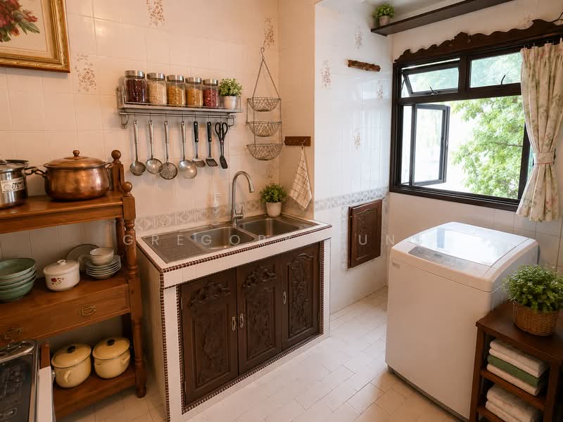 229 Lorong 8 Toa Payoh, 229 Lorong 8 Toa Payoh, 4 Bedrooms, 1,260 sqft, HDB Flat For Sale, by Gregory Gung, 500130737 - Kitchen - PropertyGuru.com.sg