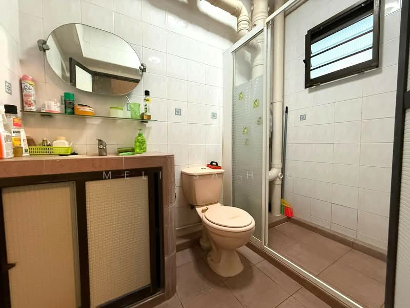976 Hougang Street 91, 976 Hougang Street 91, 3 Bedrooms, 1,292 sqft, HDB Flat For Sale, by Melissa Hoo, 500130738 - Common Bathroom - PropertyGuru.com.sg