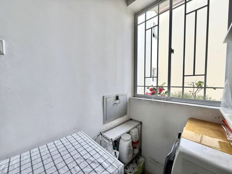 The Tropica, 61 Tampines Avenue 1, 2 Bedrooms, 990 sqft, Condominium For Sale, by Kenneth Yeo, 500130739 - PropertyGuru.com.sg