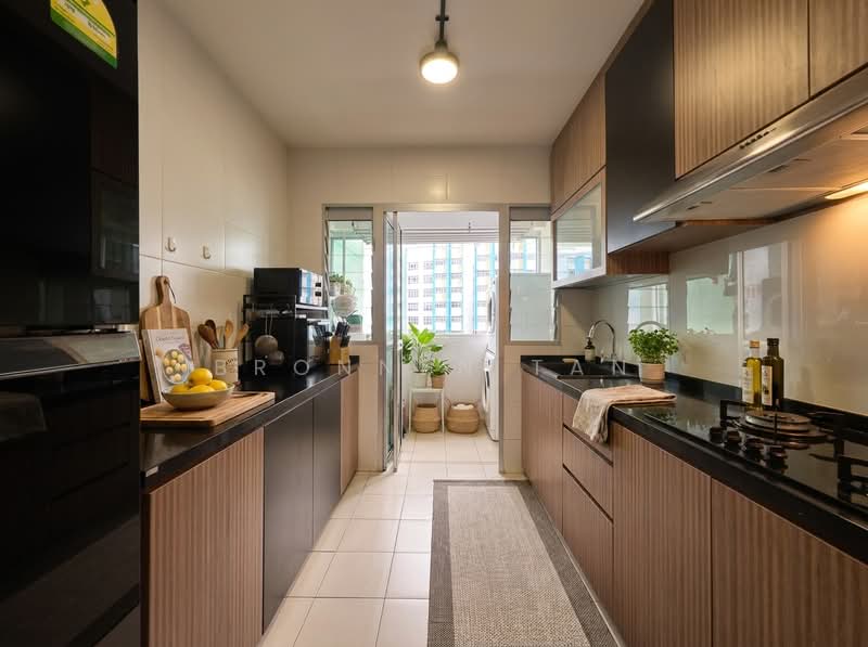 505C Yishun Street 51, 505C Yishun Street 51, 3 Bedrooms, 990 sqft, HDB Flat For Sale, by Bronnen Tan, 500130758 - Kitchen - PropertyGuru.com.sg