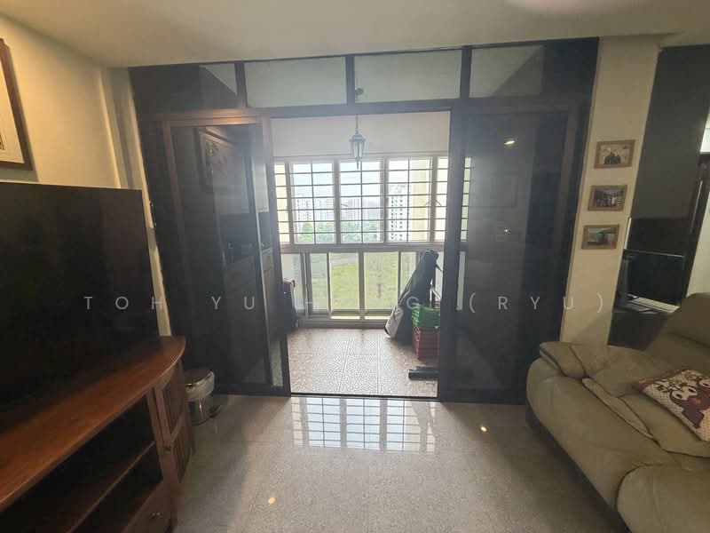 259A Compassvale Road, 259A Compassvale Road, 3 Bedrooms, 1,184 sqft, HDB Flat For Sale, by TOH YU HANG (RYU), 500130764 - Living Room - PropertyGuru.com.sg
