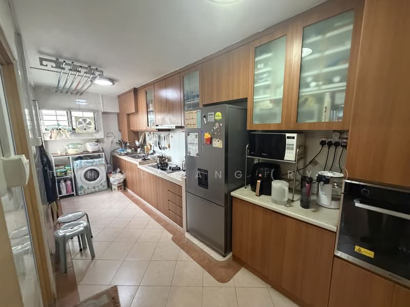 259A Compassvale Road, 259A Compassvale Road, 3 Bedrooms, 1,184 sqft, HDB Flat For Sale, by TOH YU HANG (RYU), 500130764 - Kitchen - PropertyGuru.com.sg